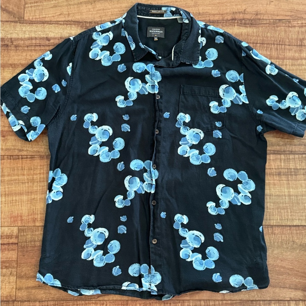 Quiksilver black and blue bubble print button front shirt